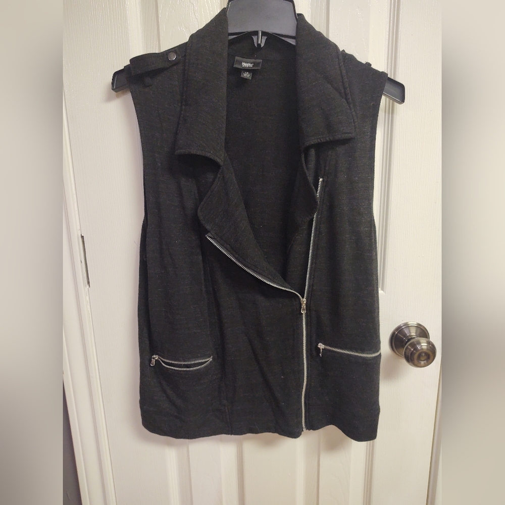 Mossimo vest